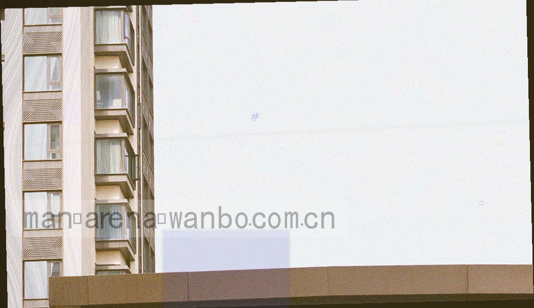 抽象数据流线条由深空蓝渐变至电光青，中途节点呈橙色，画面无文字